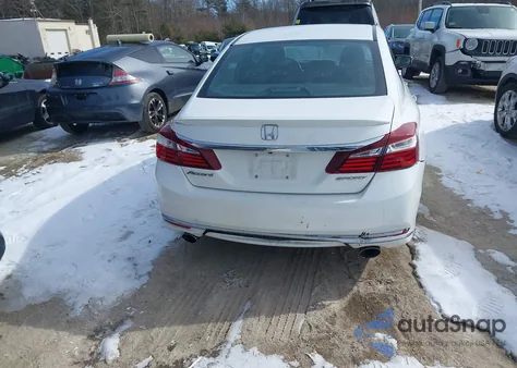 2016 Honda Accord Sport z USA, uszkodzony, nr VIN 1HGCR2F5XGA091723